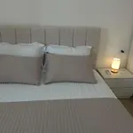 Lux 5 Min Walk To * دراس