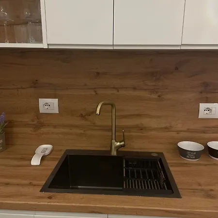 Daire Lux 5 Min Walk To *