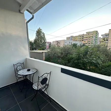 Lux 5 Min Walk To Dıraç