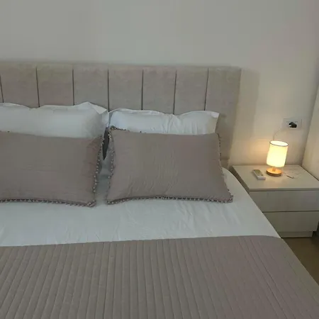 Lux 5 Min Walk To * Dıraç