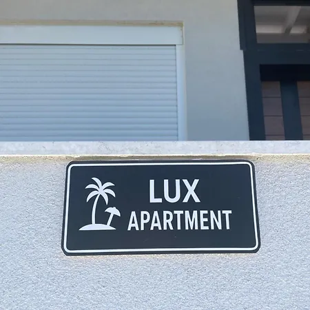 Lux 5 Min Walk To Daire Dıraç