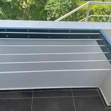 Lux 5 Min Walk To * Durrës