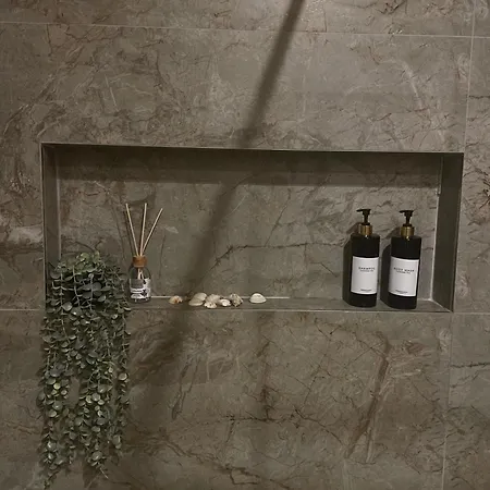 Apartment Lux 5 Min Walk To