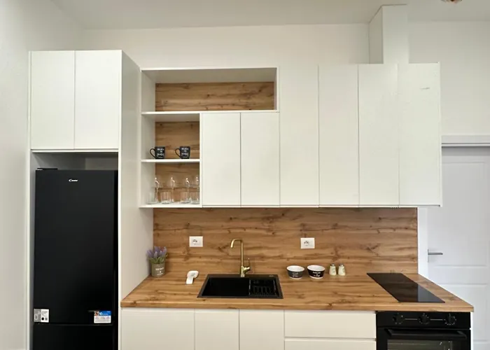 Daire Lux 5 Min Walk To