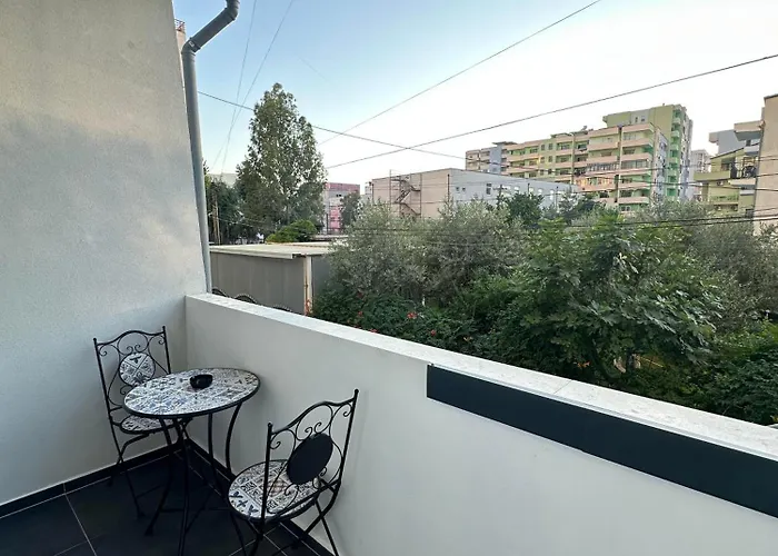 Lux 5 Min Walk To Durrës